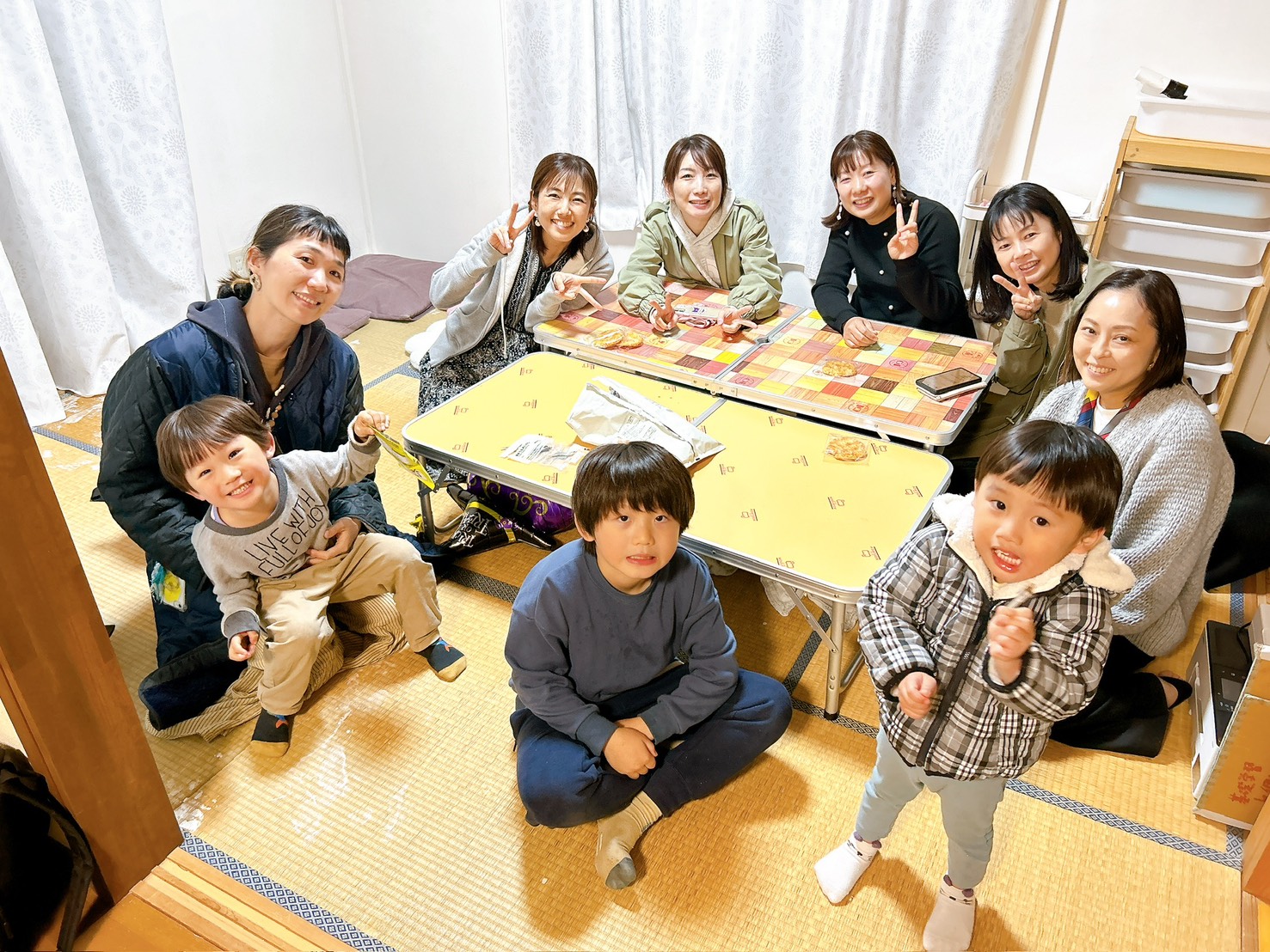 咲くラボの縁側の様子